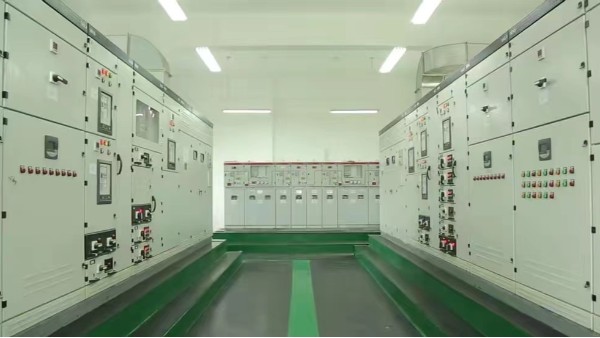 電氣控制柜：深度定制，為您的工業(yè)場(chǎng)景精準(zhǔn)賦能